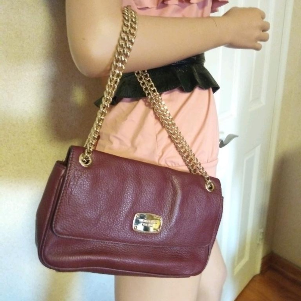 Authentic Michael Kors
Burgundy Purse
